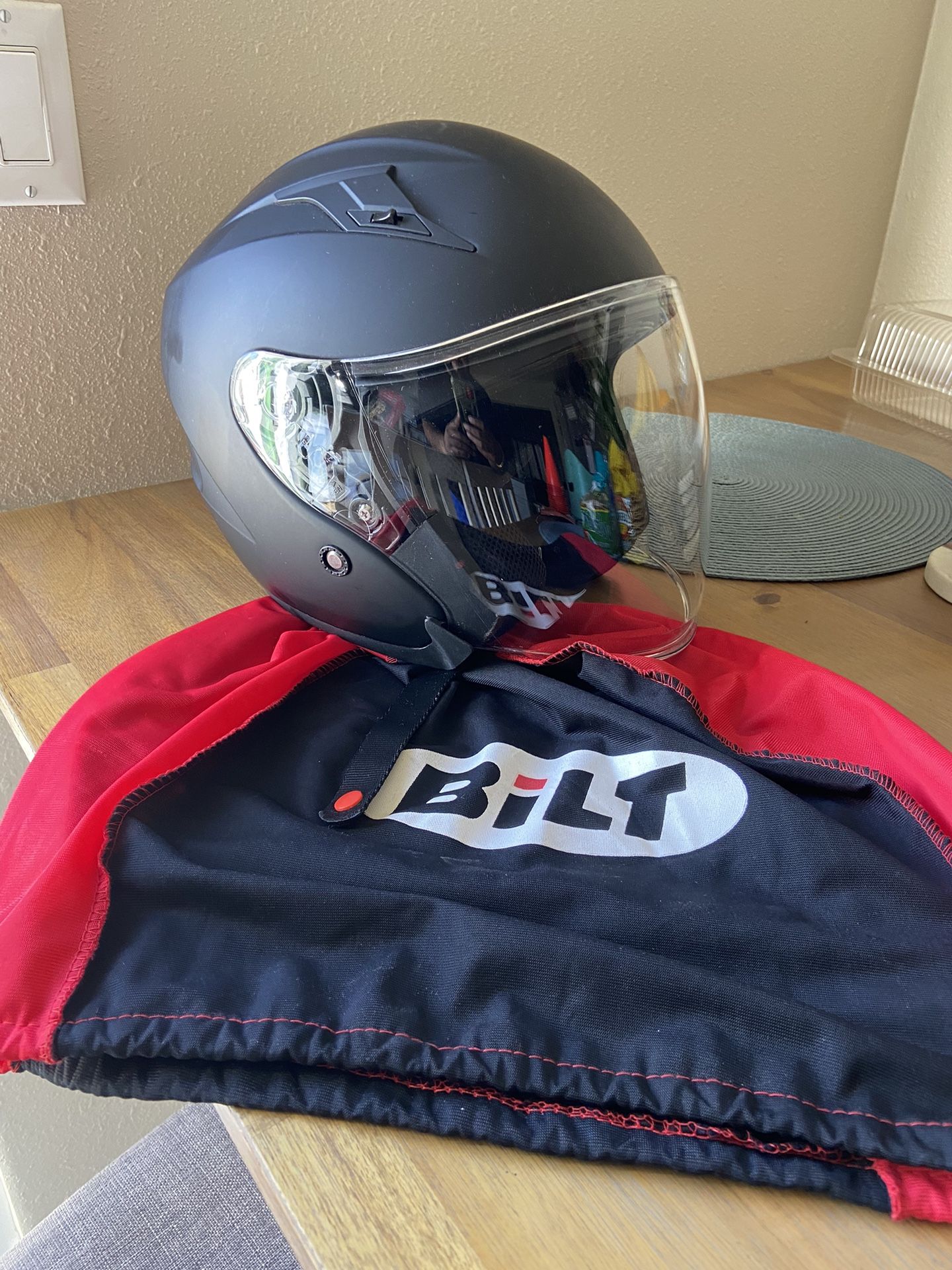 BILT Helmet - *** Size Medium ***