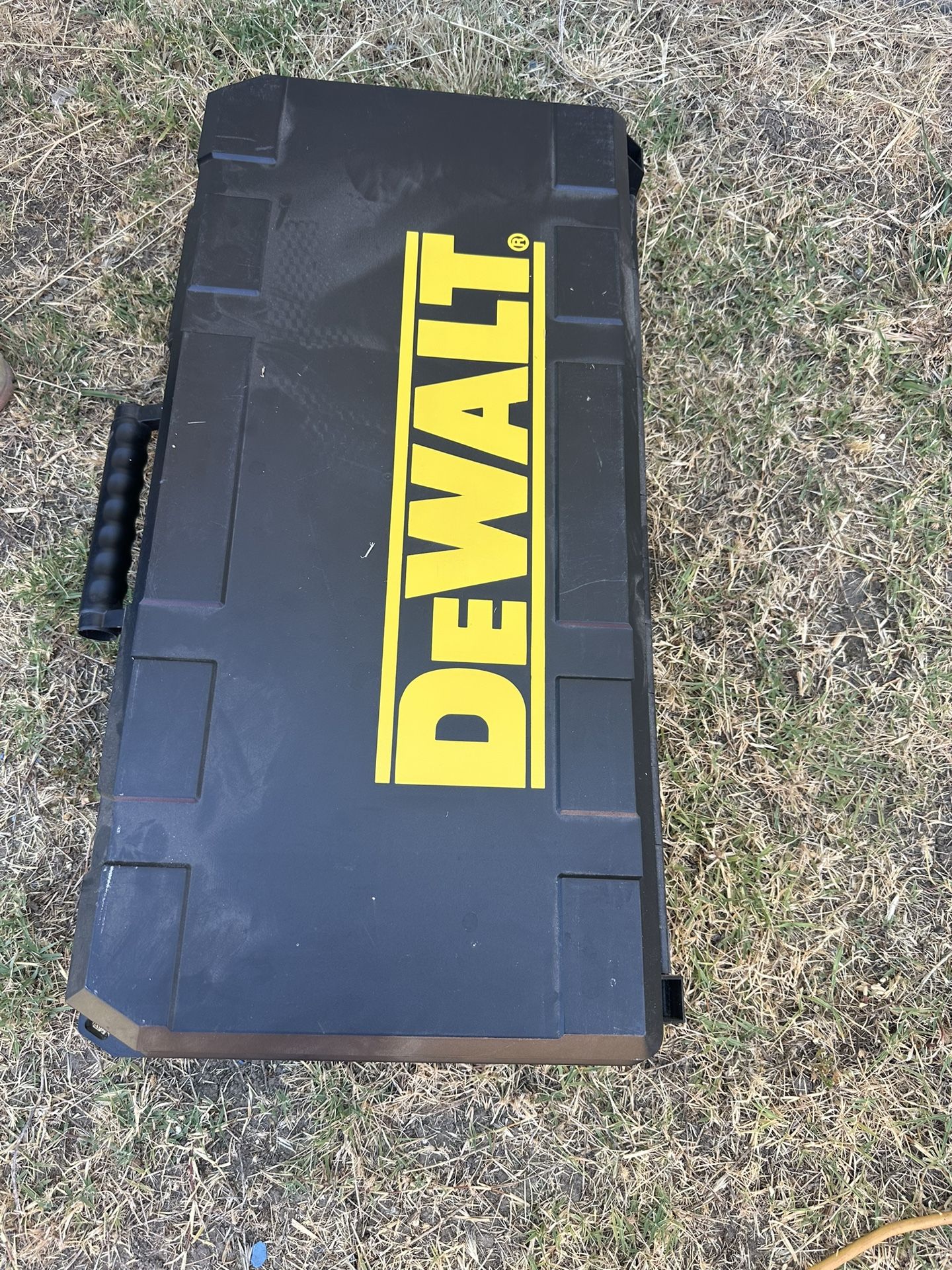 Dewalt