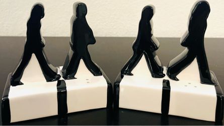 Beatles Abbey Road Salt & Pepper Shakers – Official Apple Corps Set