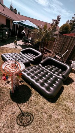 Air couch/ mattress and LOVESEAT