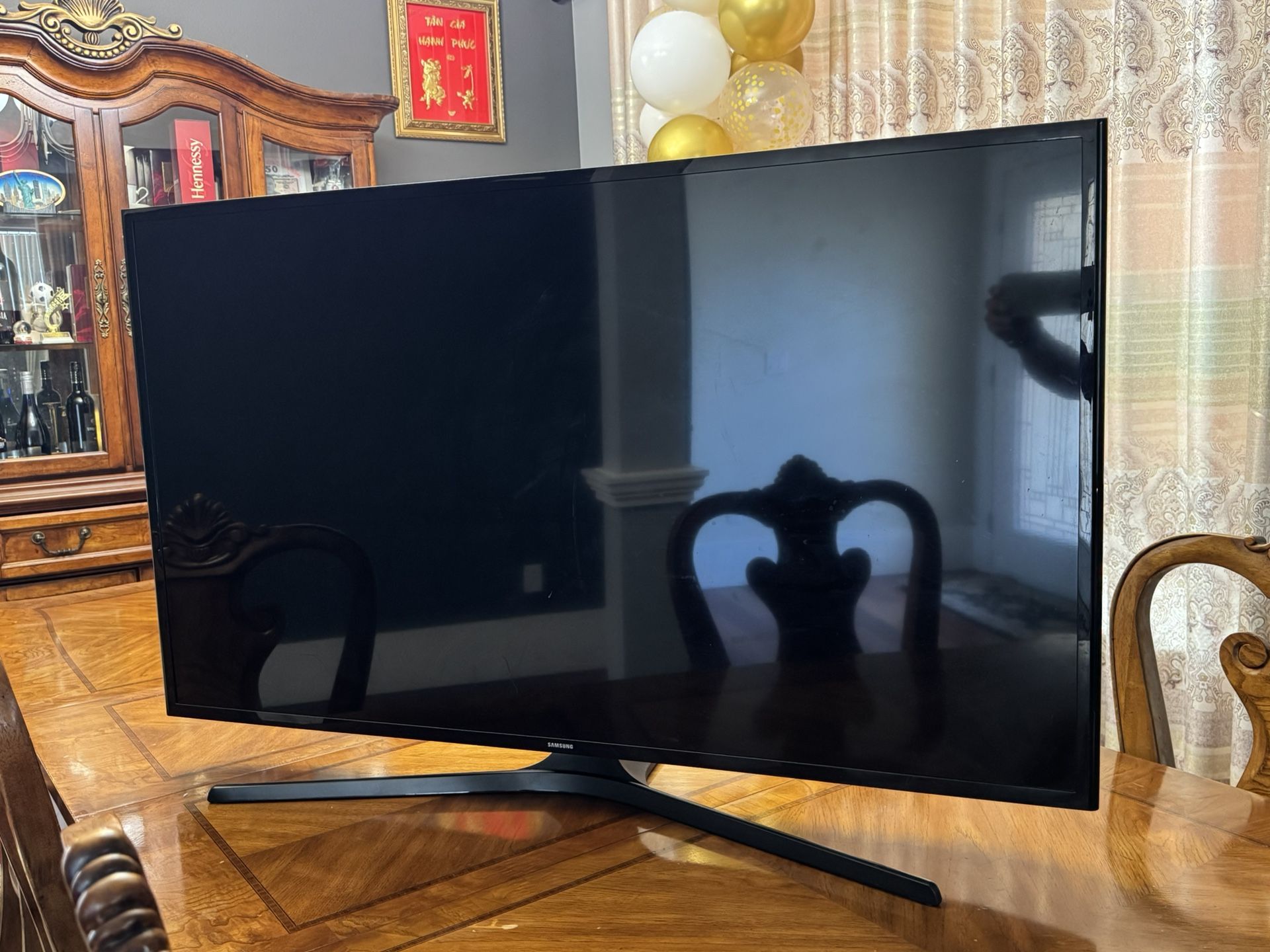 Samsung 48 inch Smart TV, 1080 p, HDTV