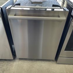 Bosch Stainless Steel Dishwasher With 3 Treys