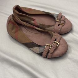 Burberry Flats 