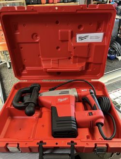 Milwaukee 5446-21 15 Lb. SDS-MAX Demolition Hammer