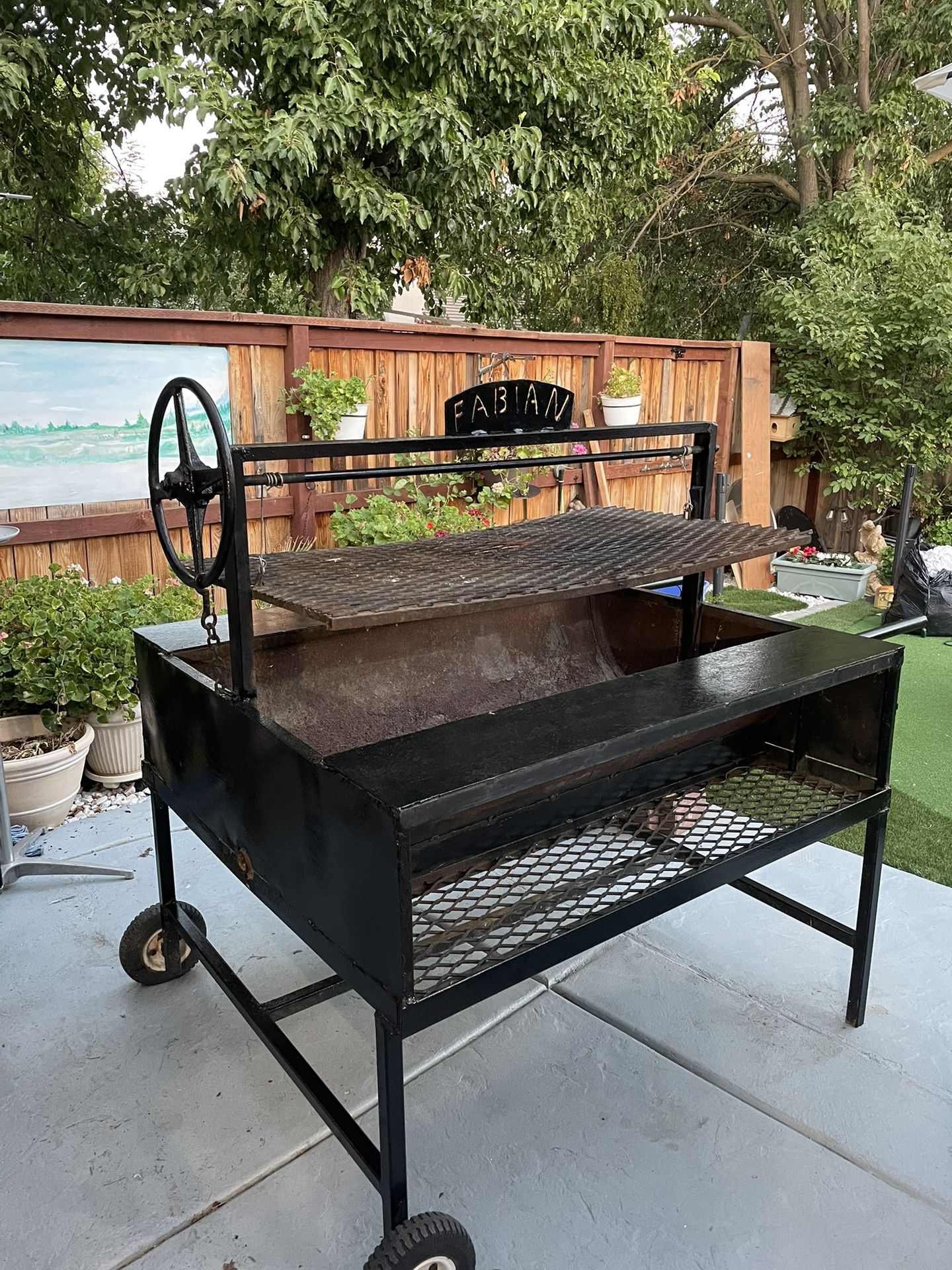 Commercial Grade BBQ Grill - Wood Fire / Charcoal