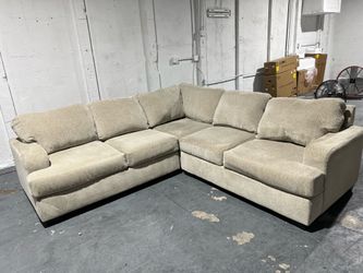 SECTIONAL COUCH SOFA