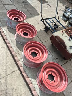 CHEVY C10 6 LUG SMOOTHIES!! 15X8!! 275$