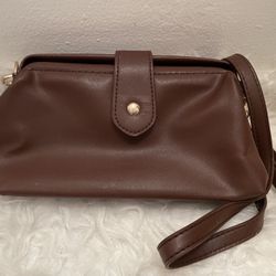 Crossbody Purse - Brown