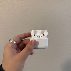 AirPods Gen 4