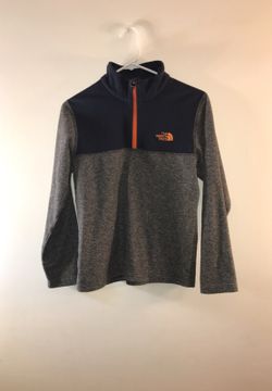The North Face pull over jacket. Mid zip sweater