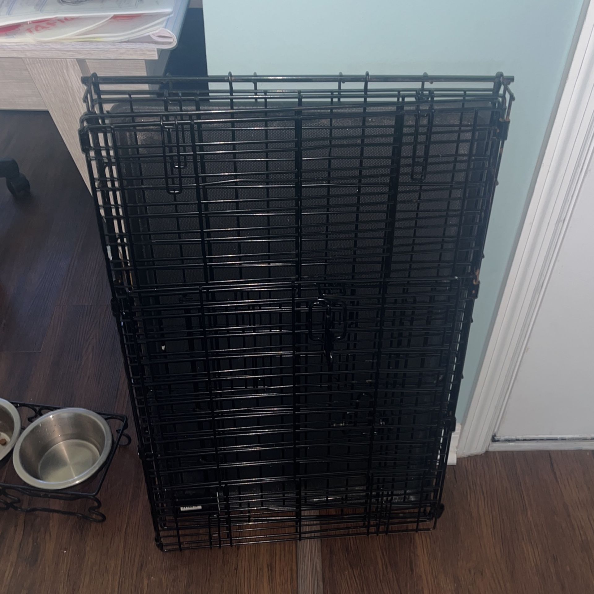 Medium Sized Dog Crate 