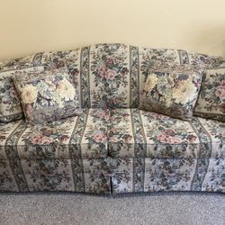 Like New Floral Couch. 