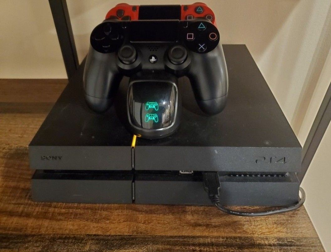 PlayStation 4 PS4 500 GB Console - Package