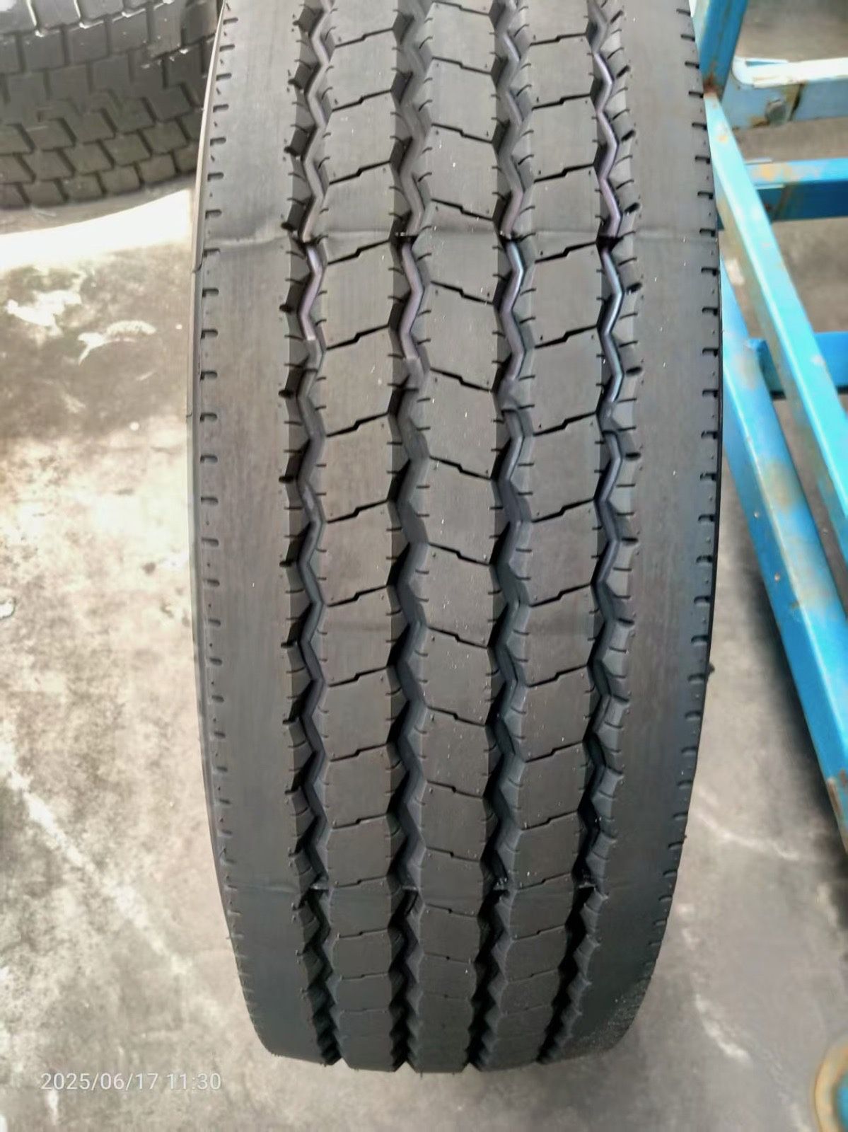 235/80R16 Trailer (Atlander)