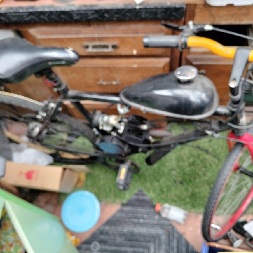 Motorized Bike. Gas