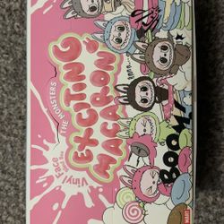 Labubu exciting macaron open box