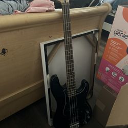 Base Guitar With Amp