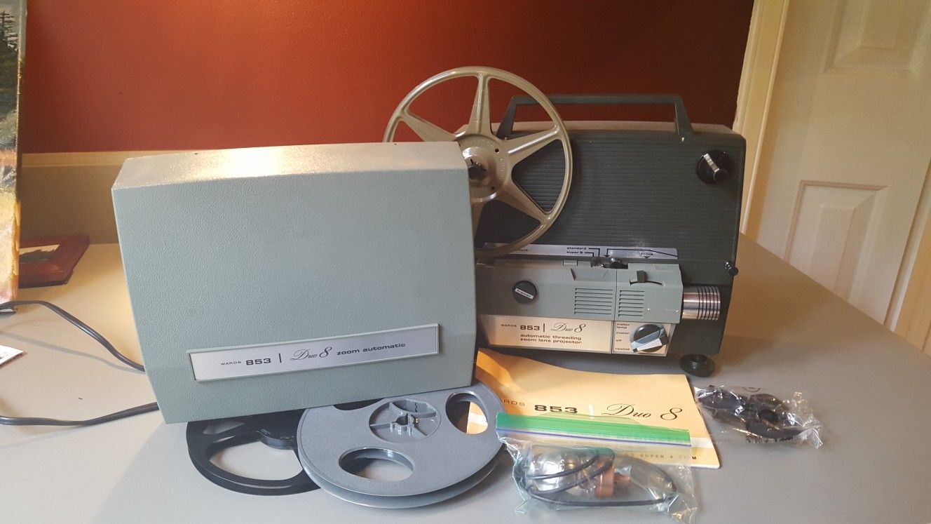 Wards 853 Duo 8 projector