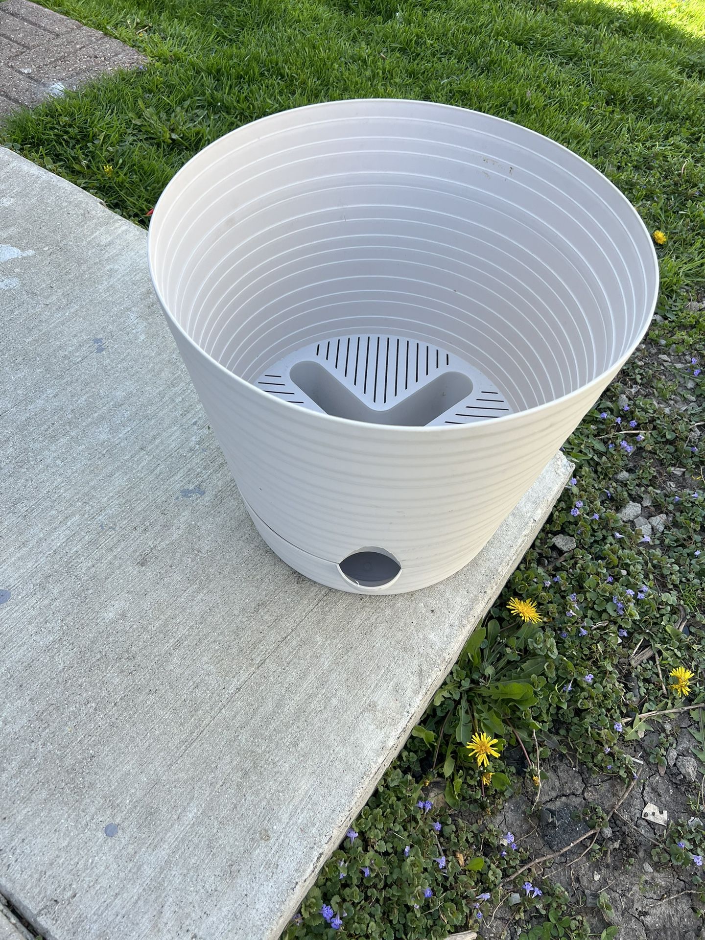 Flower Pot Plastic 