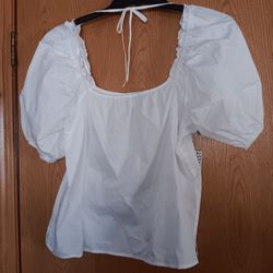 Women's Size Large,  Nine West Peasant Style Blouse 