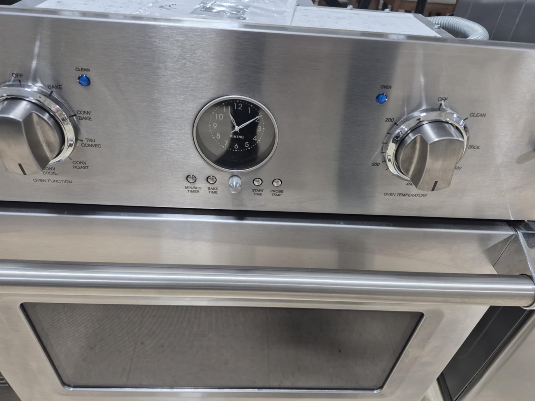 Viking 5 Series 27” Stainless Built in Premiere Electric Single Wall Oven