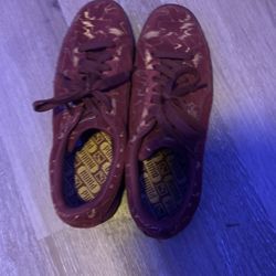 Pumas Size 11 (send Offers)