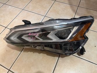 Nissan Altima Left Headlight 2020
