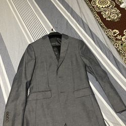 Gray Suit  Great Condition See Pics For Size And Details Buy Now