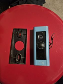 **LIKE NEW** RING DOORBELL PRO