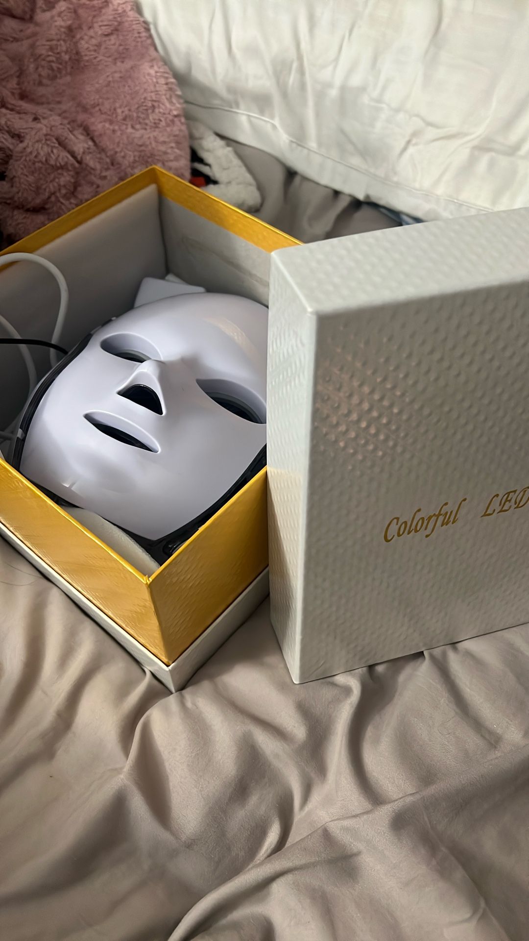 Red Light Therapy Face And Neck Mask 