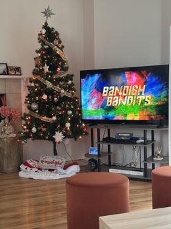 Modern TV Stand / Entertainment Center with Storage Shelves – Great Condition