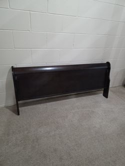 Queen Wooden Bedframe Set