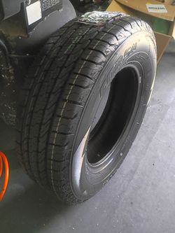 BRAND NEW TIRE 245 / 70 / R17