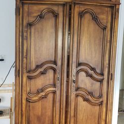 Ethan Allen Tuscan/Italian Collection Armoire