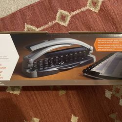 Staples Arc System Desktop Punch