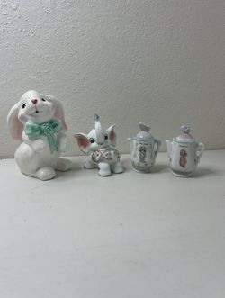A set of porcelain figurines - Rabbit, elephant, and 2 mini teapots