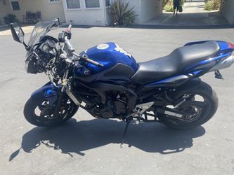 Yamaha Frz6