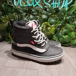 Vans Standard Mid MTE Snow Waterproof Boots Black White Men’s Size 8.5