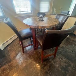 Kitchen Table & 4 Chairs
