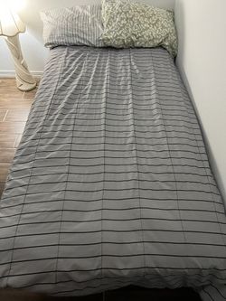 Full Size Bed with Bedframe