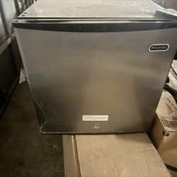 Like New Mini Freezer Perfect For RVs, Camping, By The Pool, Etc, 