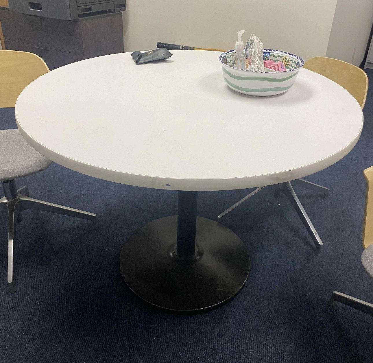 Round Office Table