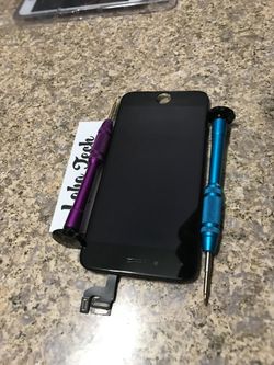 iphone 5,5s,5se,5c lcd/screen $35.00 installed