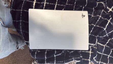 PlayStation 5 w/Controller