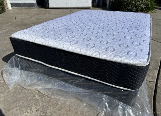 Queen Orthopedic Deluxe Collection Double Sided Mattress!