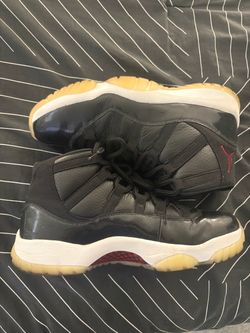 Jordan 11 mens size 9 used good condition no box