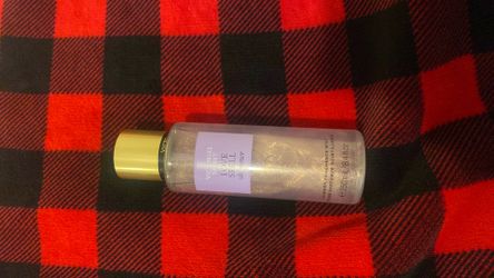 Victoria secret love spell shimmer glittery mist