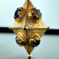 Stunning Octahedron shaped 18k yellow solid gold pendant/charm with embedded blue stones