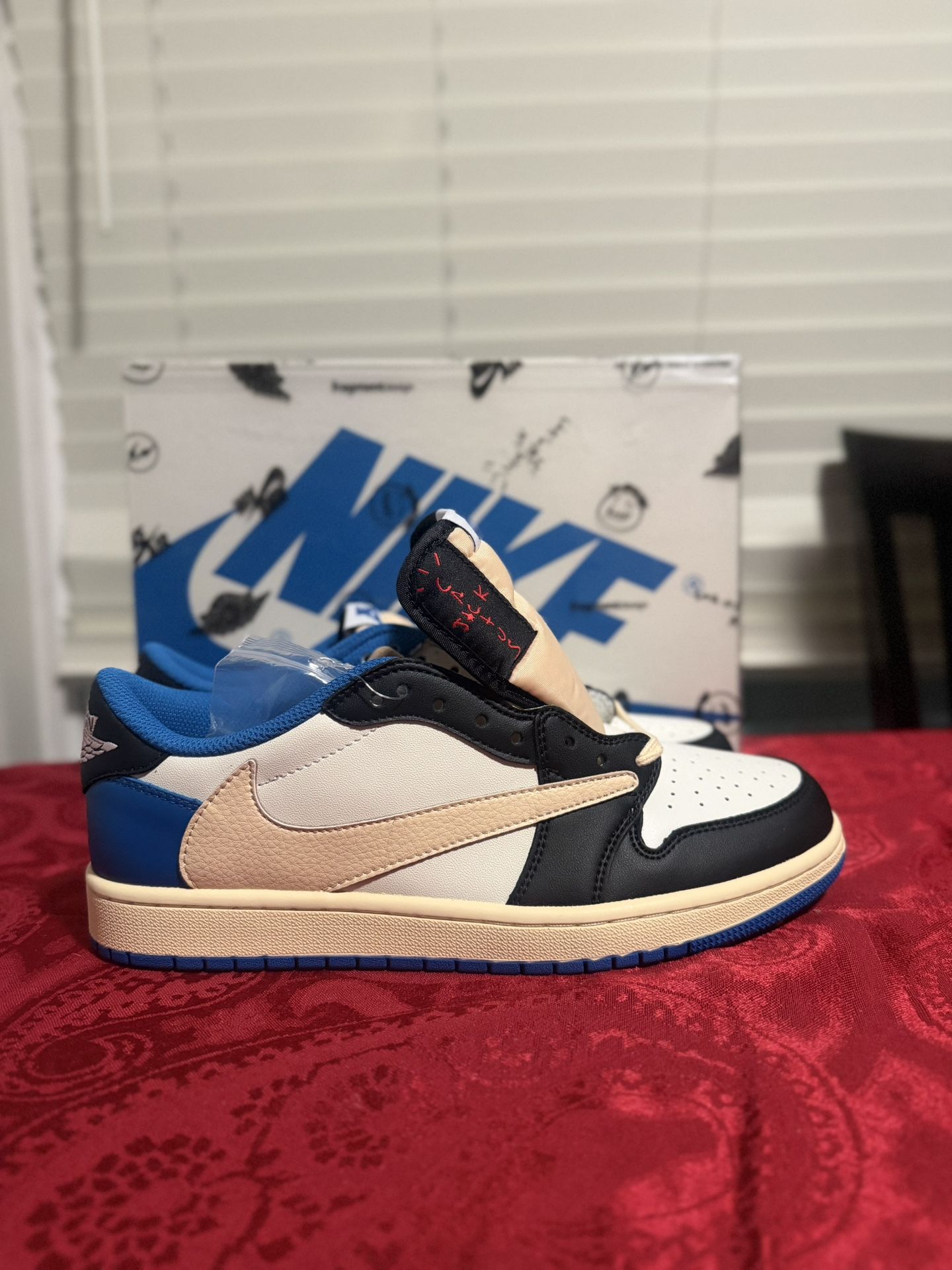 Travis Scott Nike Fragment :Do