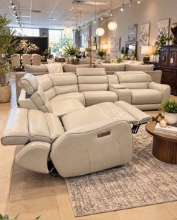 Luxurious Powered Reclining Sectional